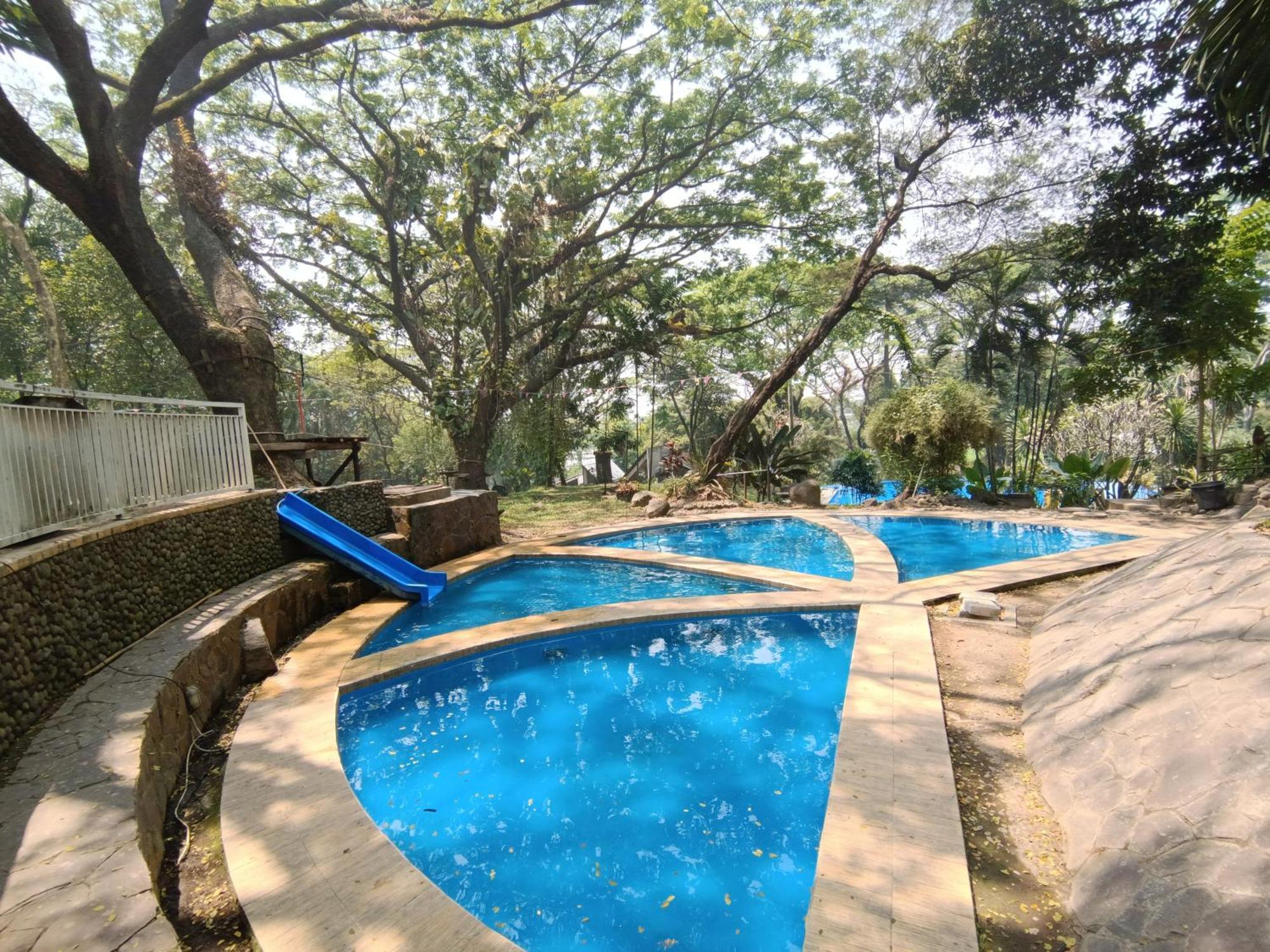 Grand Mulia Sakinah Boutique Resort Pandaan Pasuruan Buitenkant foto
