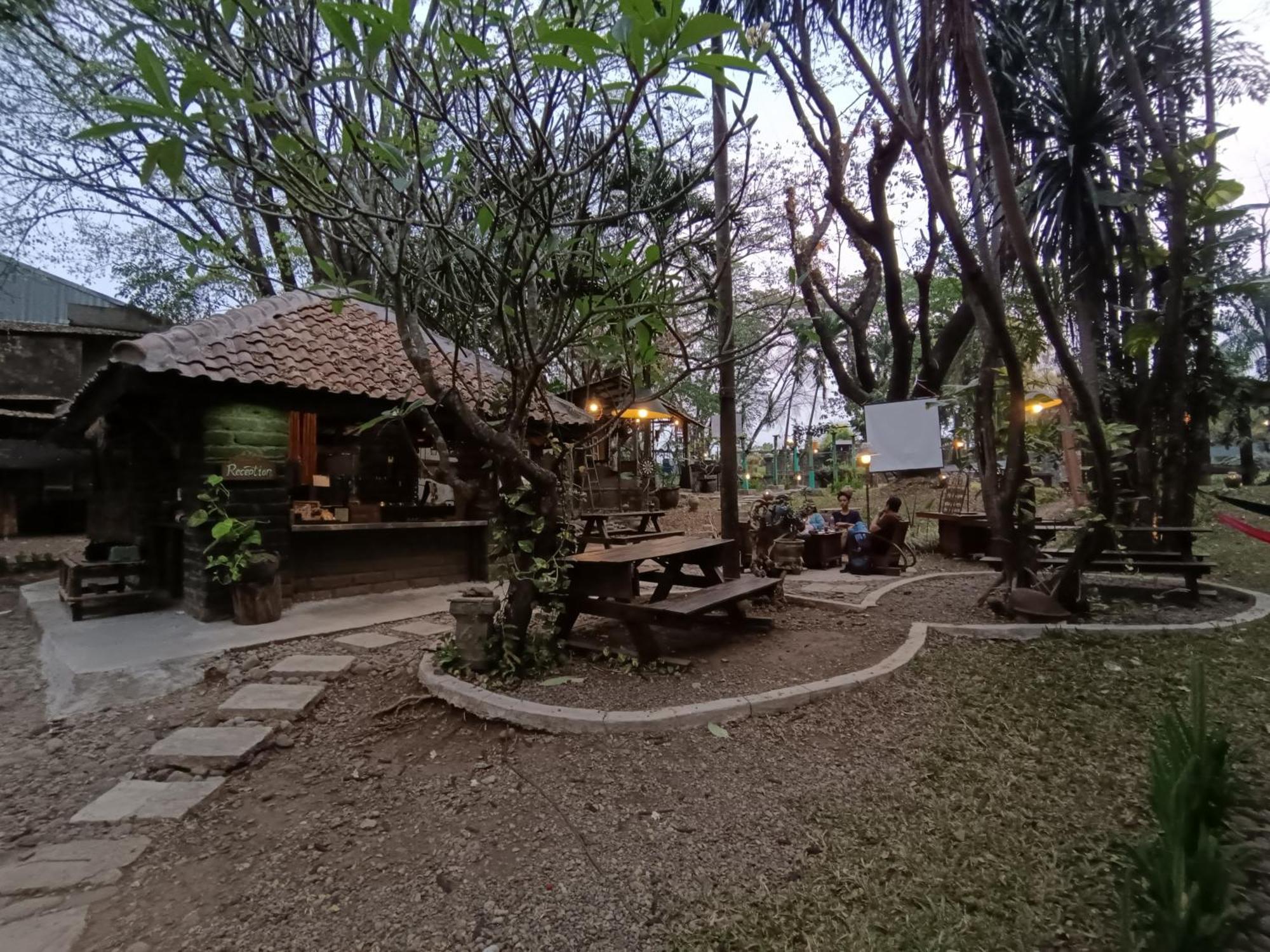 Grand Mulia Sakinah Boutique Resort Pandaan Pasuruan Buitenkant foto