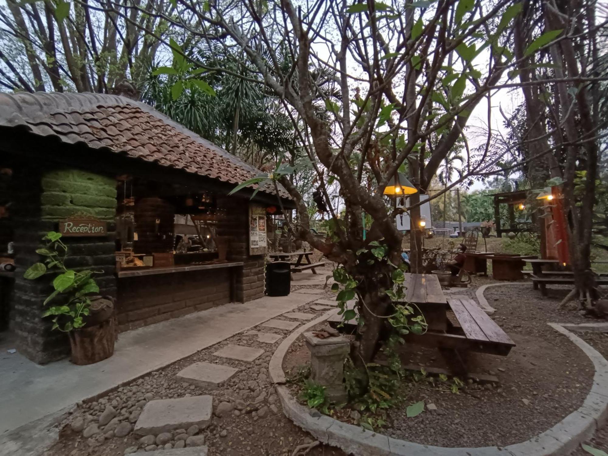 Grand Mulia Sakinah Boutique Resort Pandaan Pasuruan Buitenkant foto